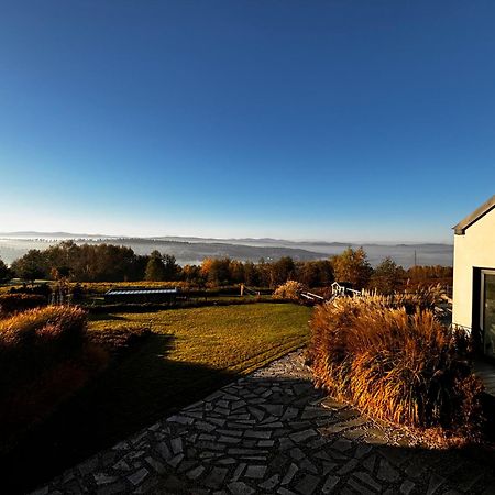 Villa Relax With Swimming Pool And Mountain View Bukow Eksteriør billede