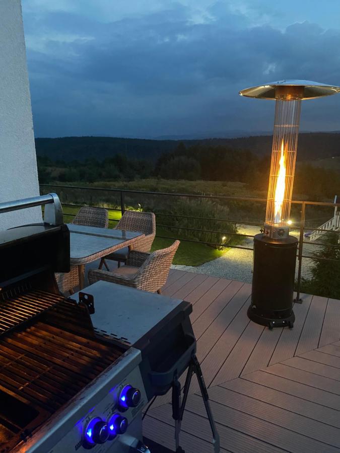 Villa Relax With Swimming Pool And Mountain View Bukow Eksteriør billede