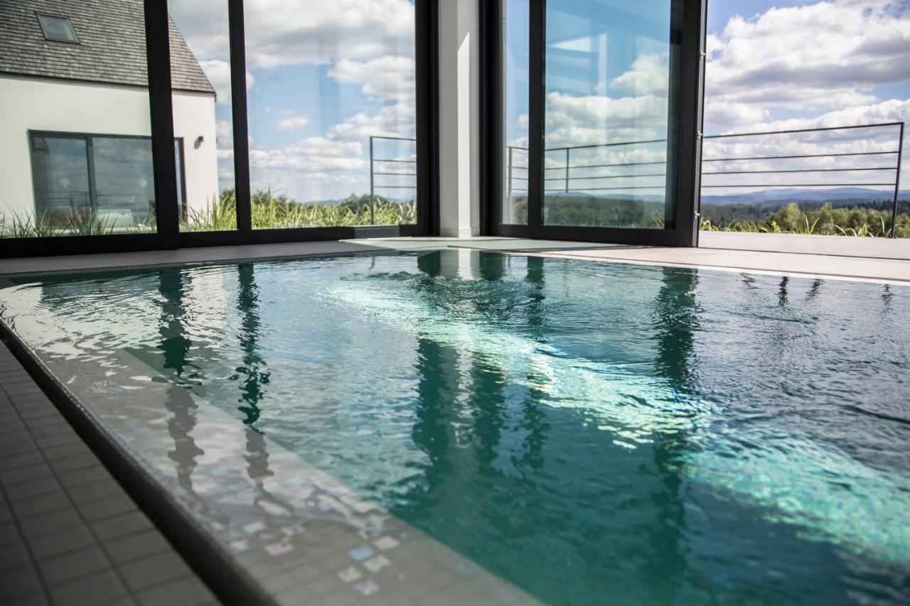 Villa Relax With Swimming Pool And Mountain View Bukow Eksteriør billede