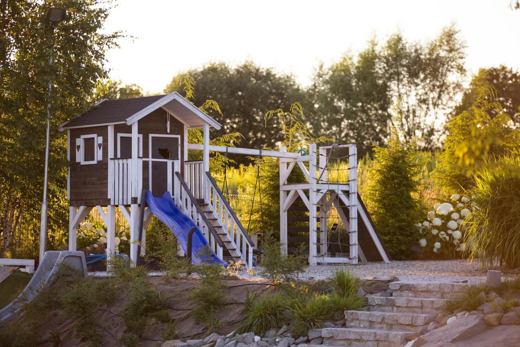 Villa Relax With Swimming Pool And Mountain View Bukow Eksteriør billede