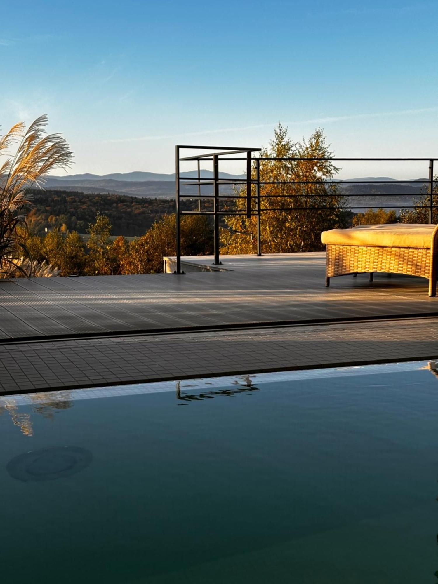 Villa Relax With Swimming Pool And Mountain View Bukow Eksteriør billede